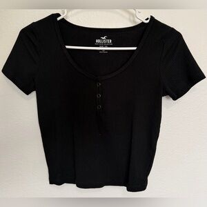 HOLLISTER Cropped Black Tee